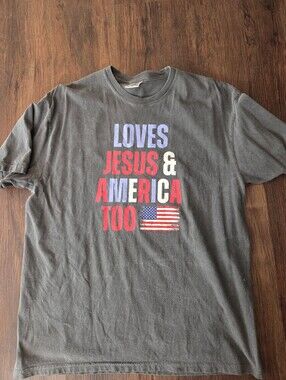 Comfort Colors Gray Short-Sleeve Graphic Tee with Patriotic Print
